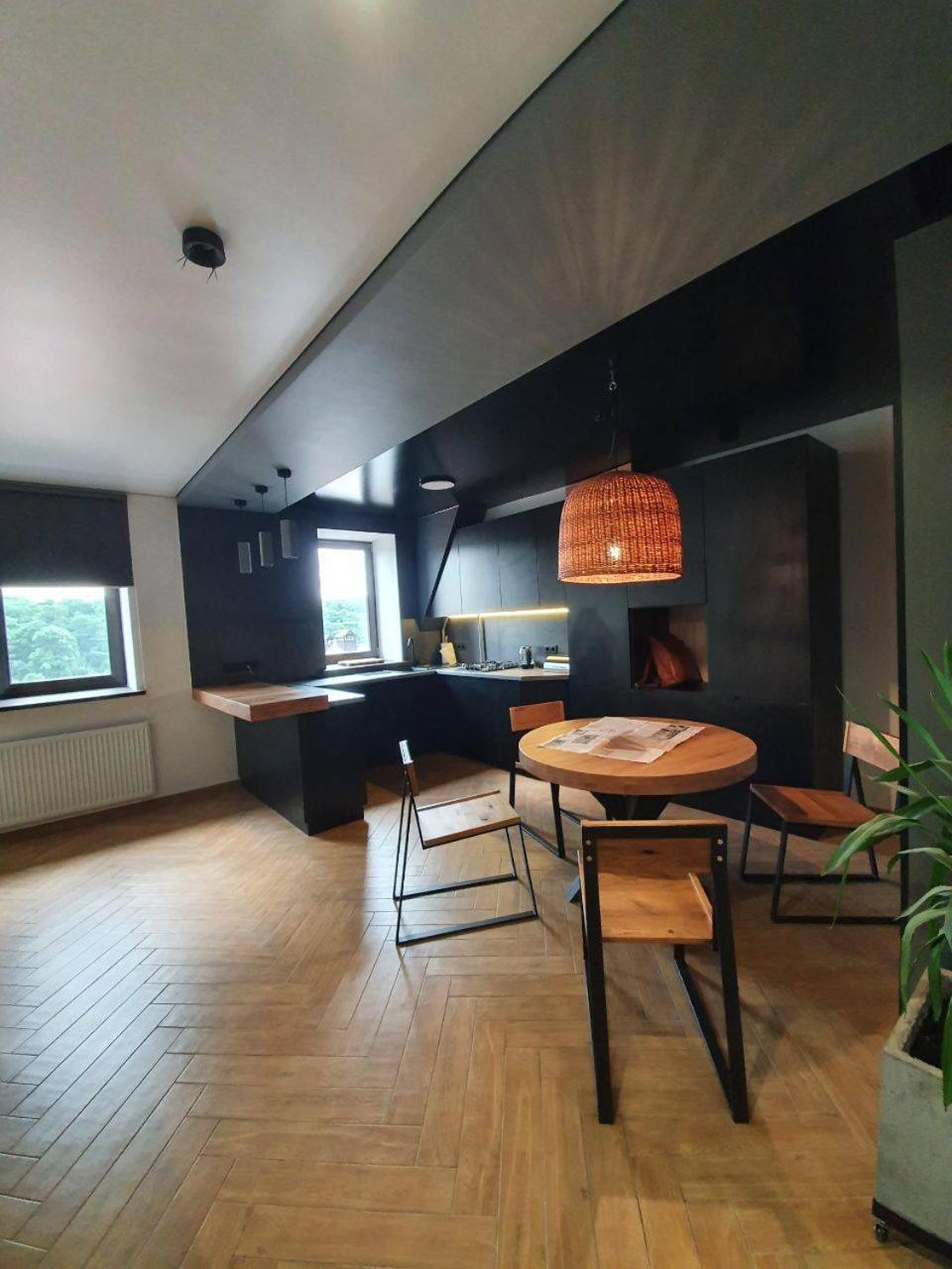 Апартаменты Luxury_Loft Каменец-Подольский Экстерьер фото